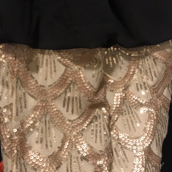 One Piece Sequin skirt/tank set - Picture 2 of 3